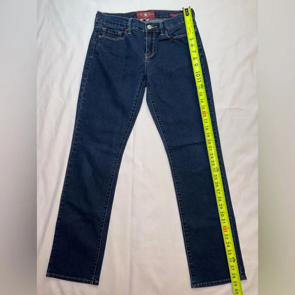 Lucky Brand Size 6/28 Regular Dark Wash Sofia Straight Mid Rise Jeans - Picture 2 of 11
